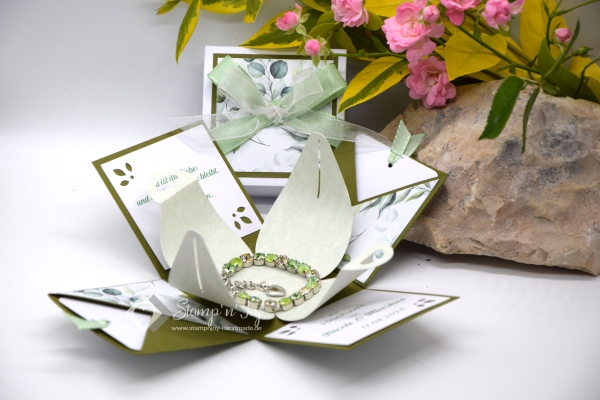 Explosionsbox Hochzeit ca. 7x7x7cm personalisierbar | Geldgeschenk | Zierschachtel | Motiv: Eukalyptus floral | olivgrün weiß | Art. Nr. 03020604
